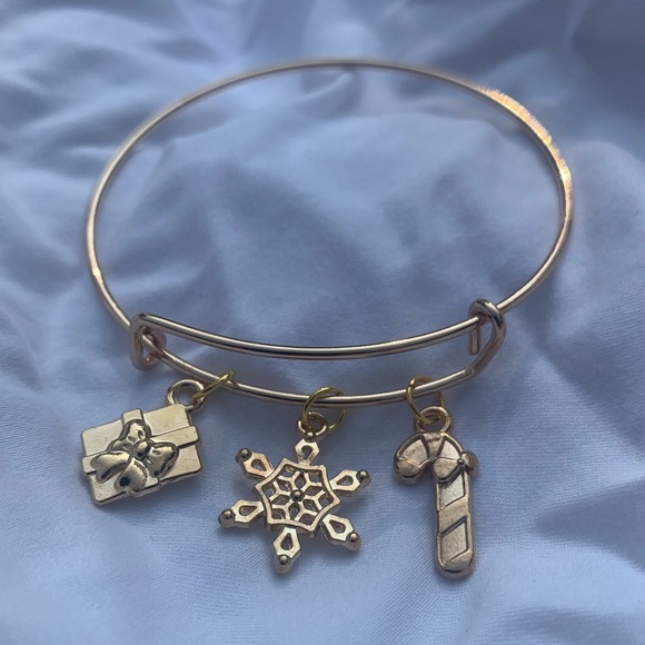 Brand New! Handmade! Adjustable Charm Bracelet - Picture 5 of 6